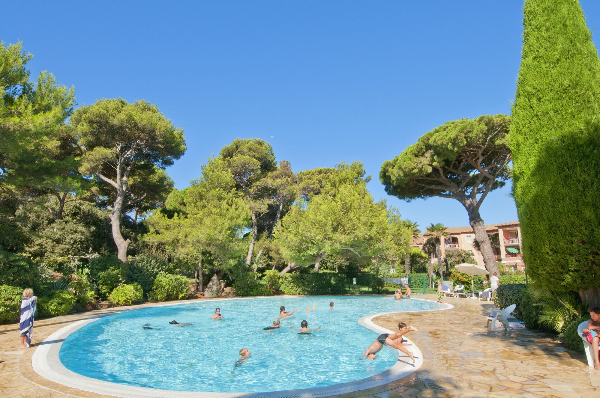Residence Pierre & Vacances La Pinede Hyeres Exterior photo