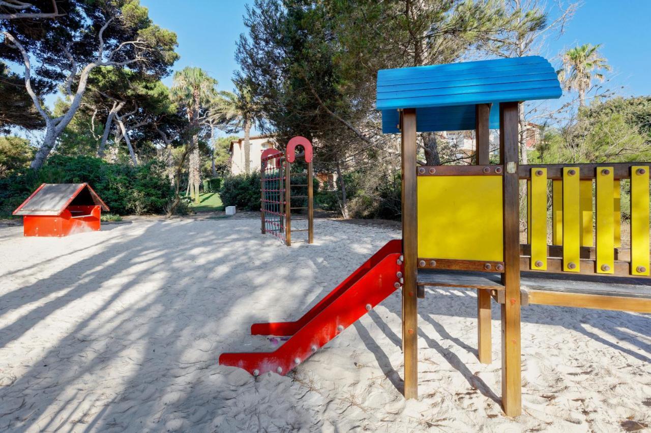 Residence Pierre & Vacances La Pinede Hyeres Exterior photo